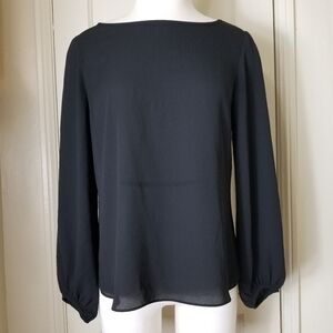 POOKIE & SEBASTIAN black open back long sleeve blouse
